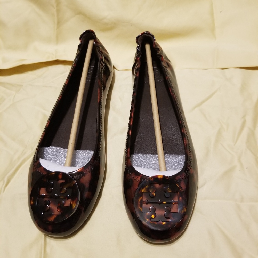 Minnie travel flats